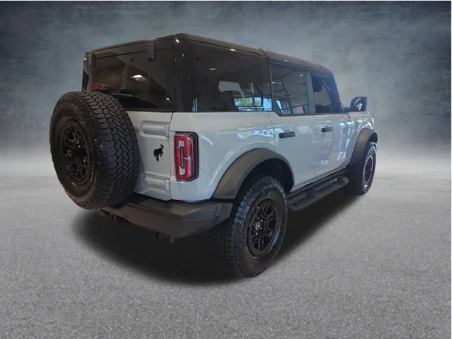 New 2026 Avalanche Gray Ford Badlands® image 8