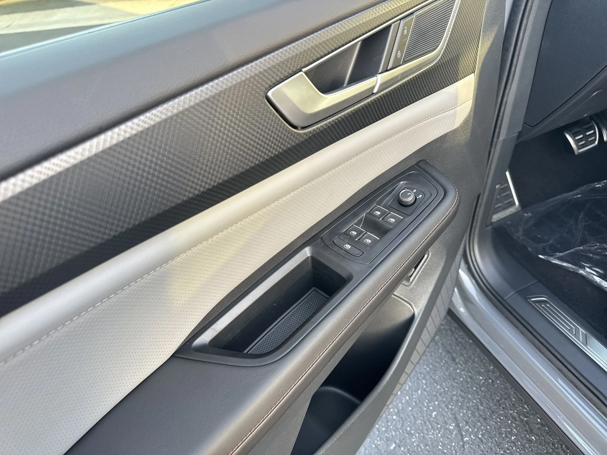 New 2026 Pure Gray Volkswagen 2.0T Peak Edition image 12