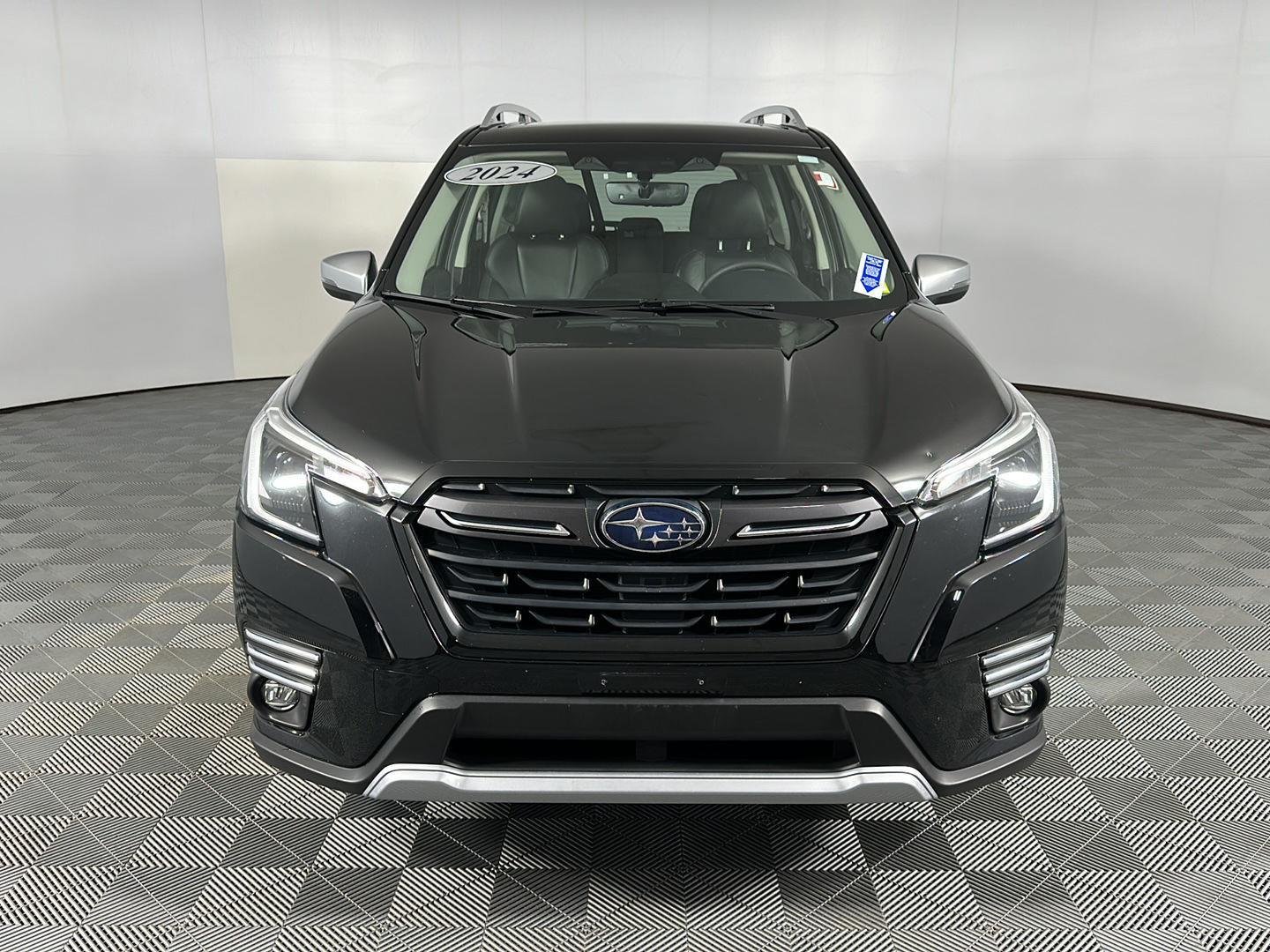 Used 2024 Crystal Black Silica Subaru Touring image 3