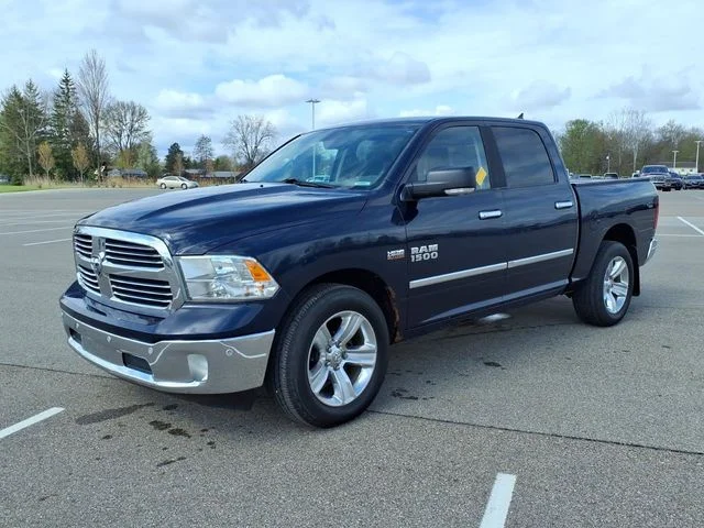 2014 RAM 1500 SLT 4x4 Crew Cab's photo