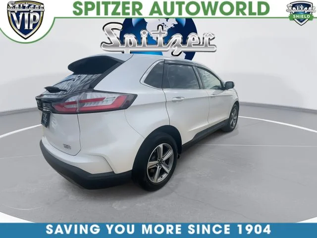 Used 2019 White Ford SEL image 9