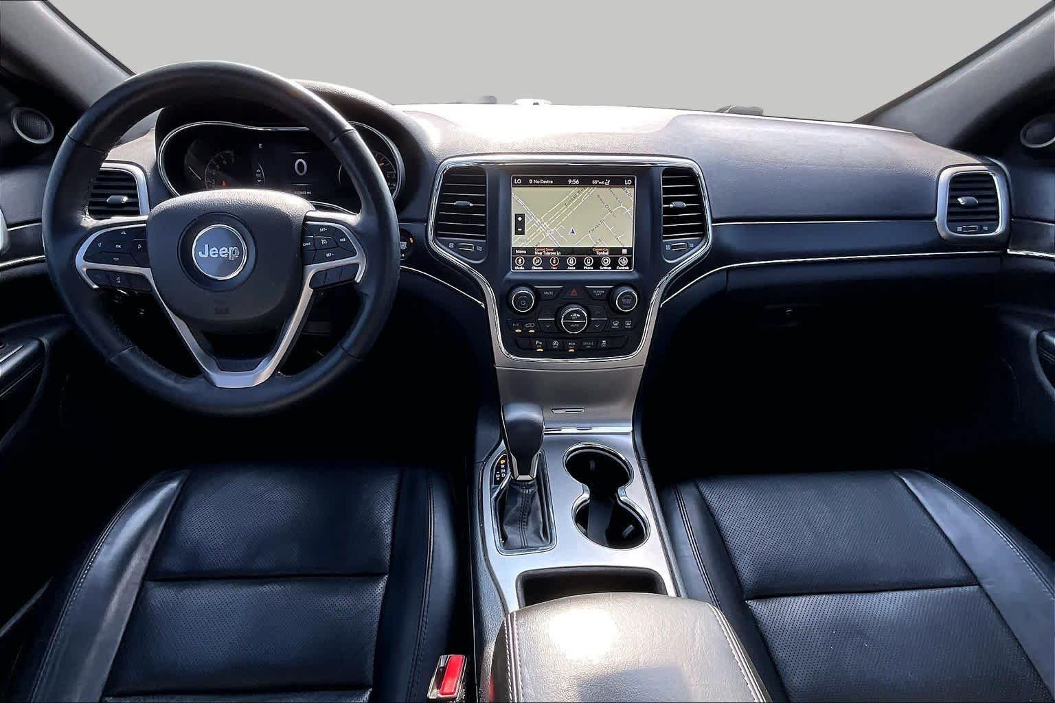 Used 2018 Bright White Clear Coat Jeep Limited image 14