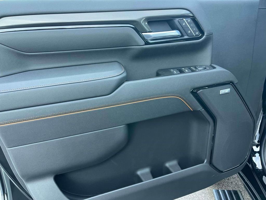 New 2026 Onyx Black GMC AT4 image 18