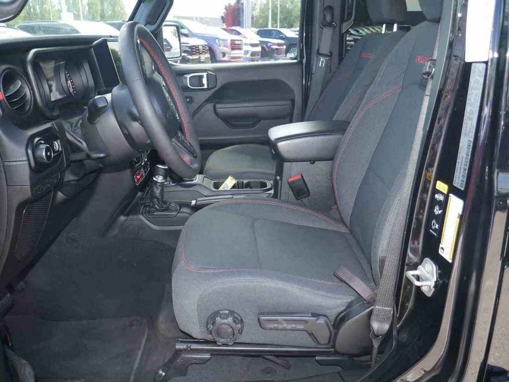 Used 2024 Black Jeep Rubicon image 27