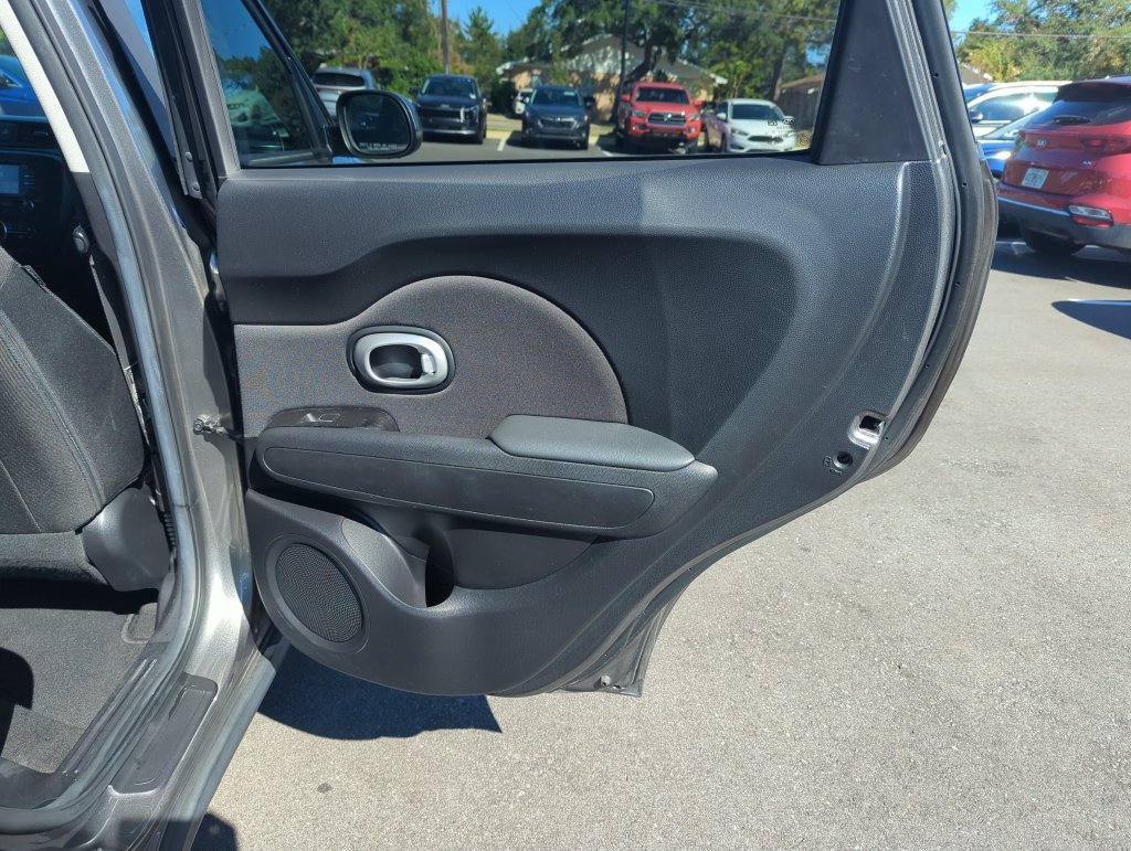 Used 2017 Gray Kia Plus image 30