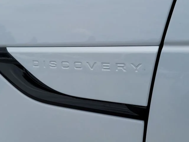 Used 2023 White Land Rover Metropolitan Edition image 9
