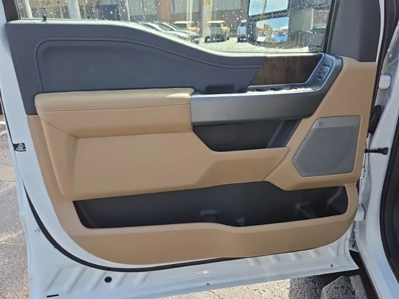 New 2026 Star White Metallic Tri-Coat Ford F-250® Lariat® image 25