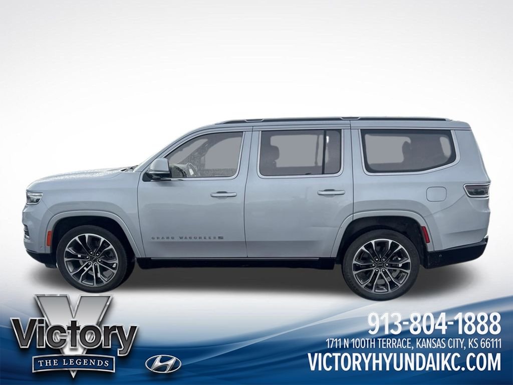 Used 2022 Silver Jeep Series III image 2