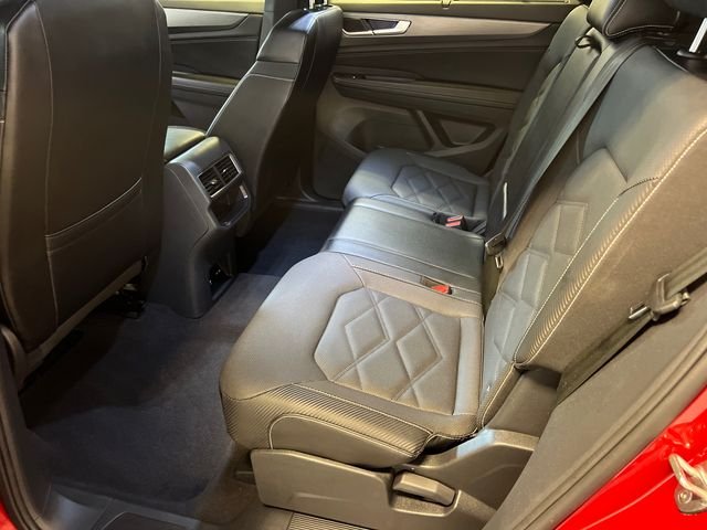 Used 2024 Red Volkswagen 2.0T SE w/Technology image 17
