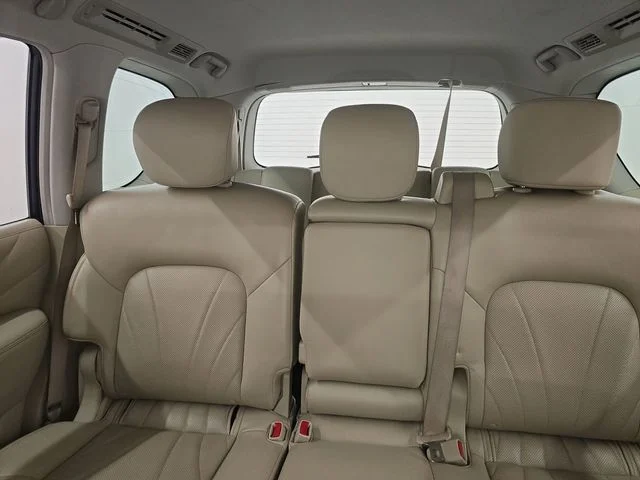 Used 2017 White INFINITI Base image 28