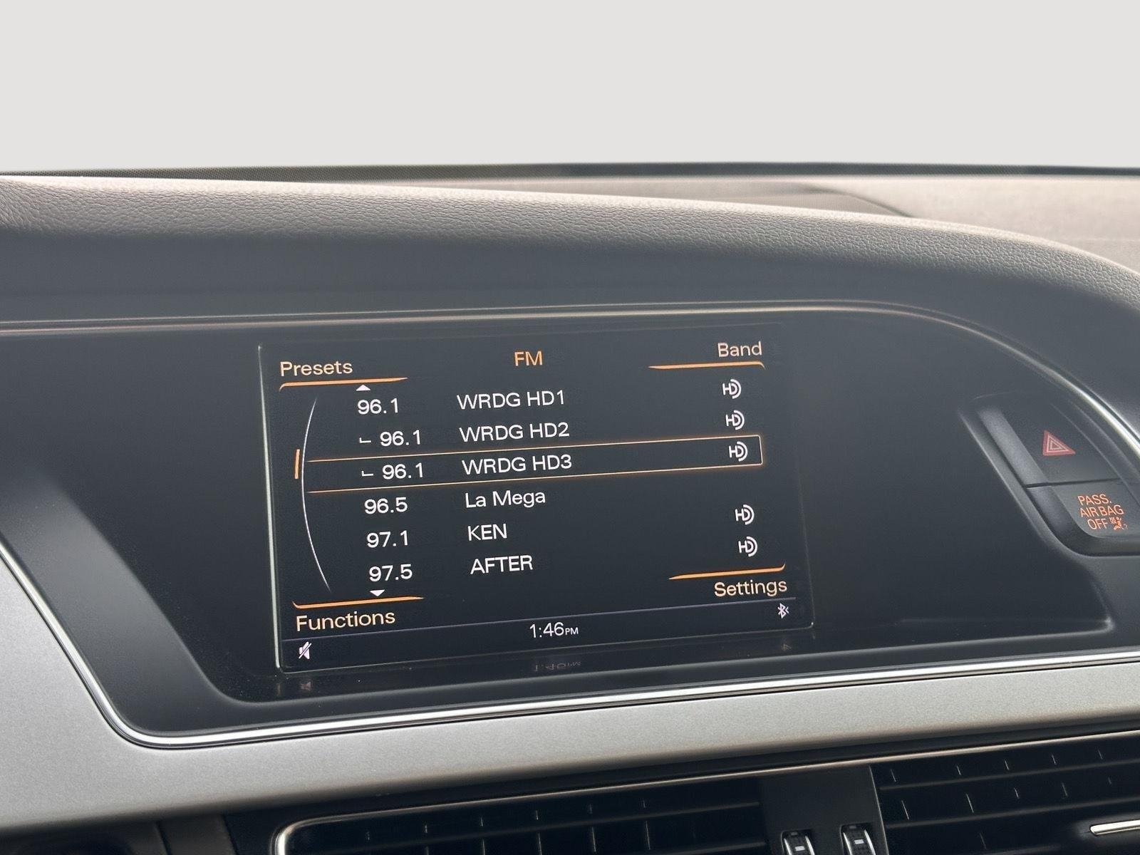Used 2016 Mythos Black Metallic/Black Roof Audi Premium Plus image 12