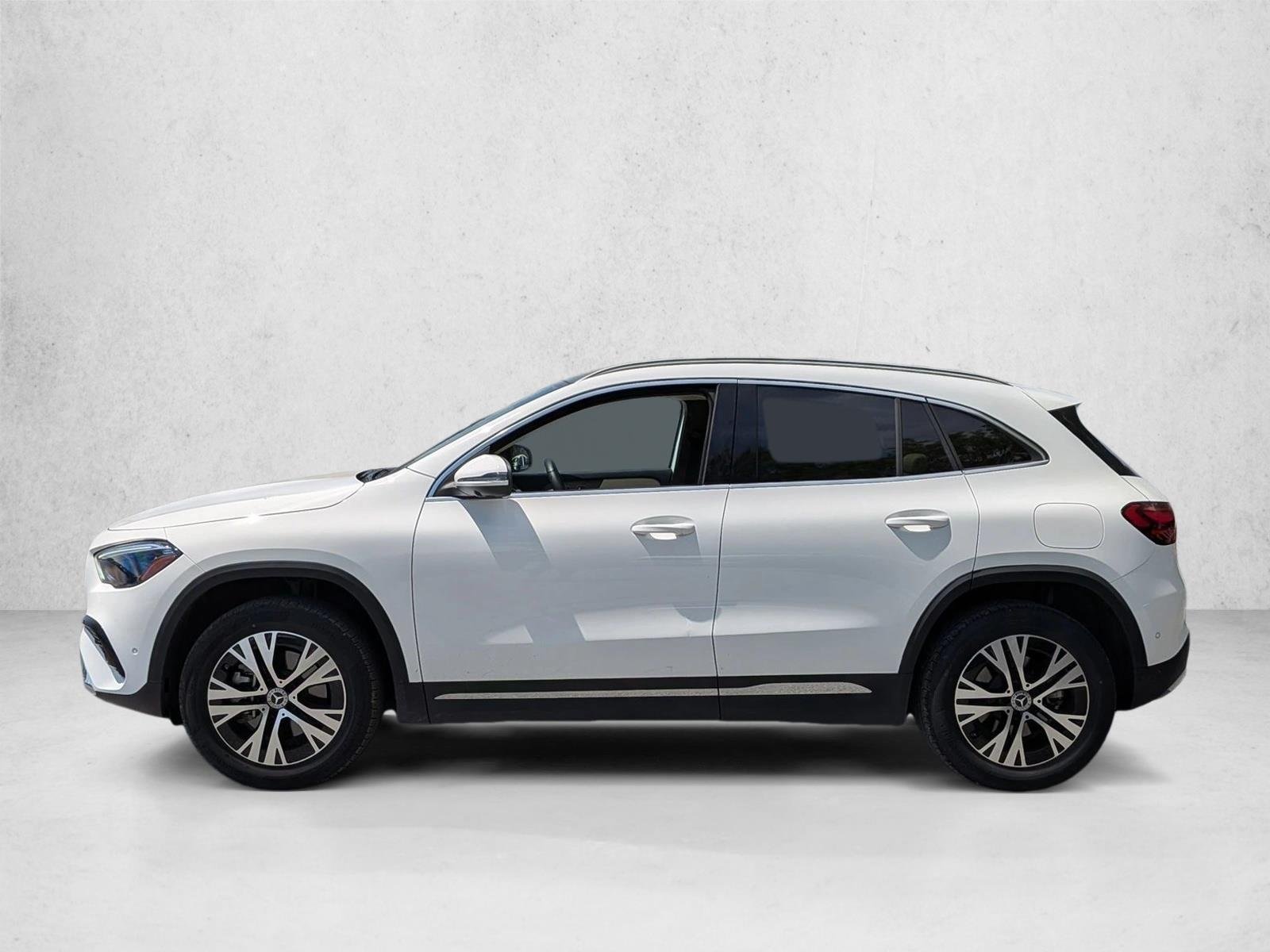 Certified Used 2026 Polar White Mercedes-Benz GLA 250 image 5