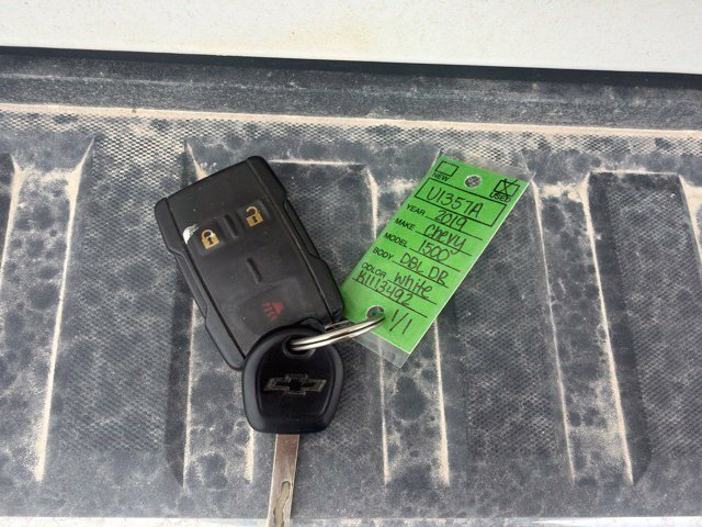 Used 2019 White Chevrolet LT image 13
