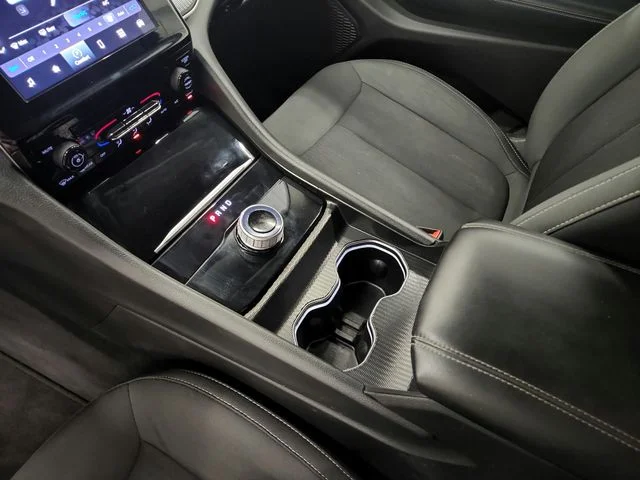 Used 2024 Black Jeep Laredo image 31