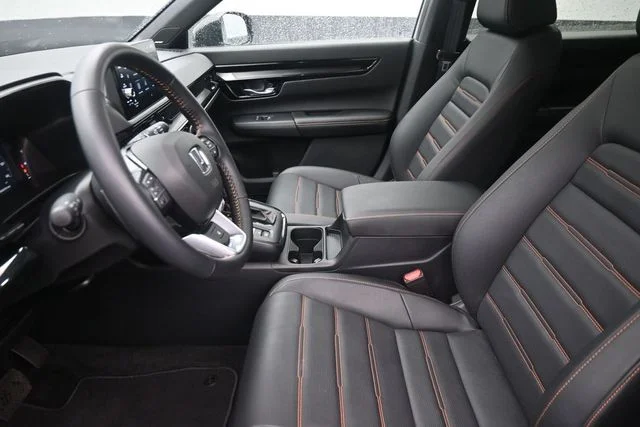 Used 2026 Solar Silver Metallic Honda Sport Touring image 17