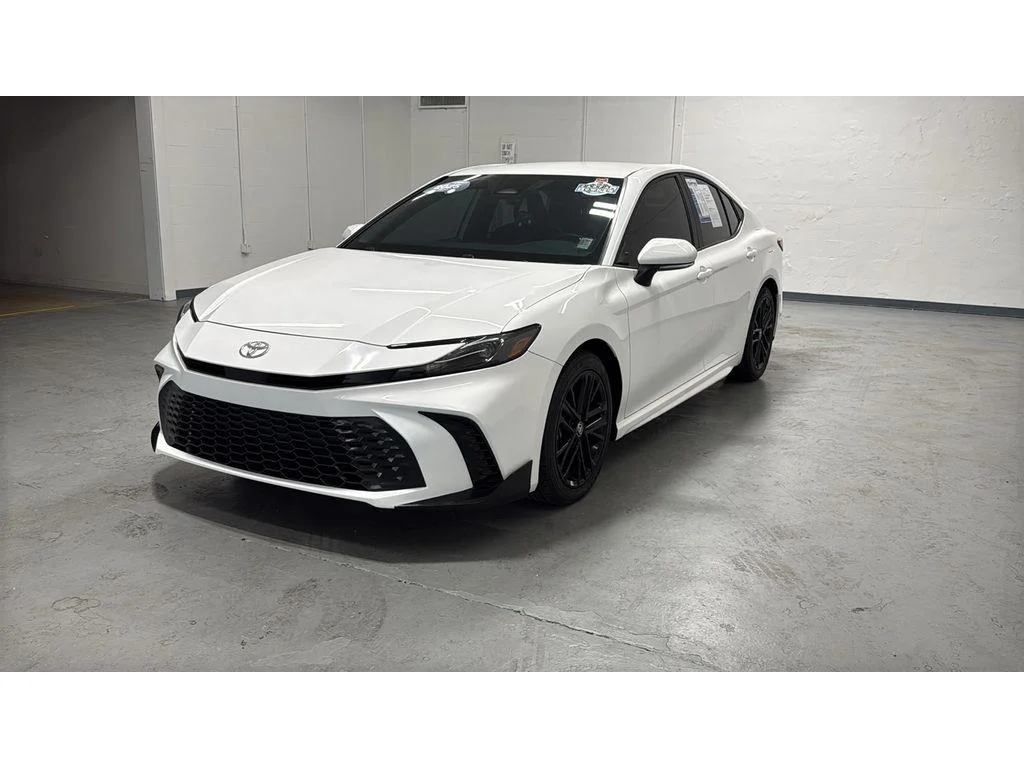 Used 2025 Ice Cap Toyota SE FWD 1 OWNER image 11