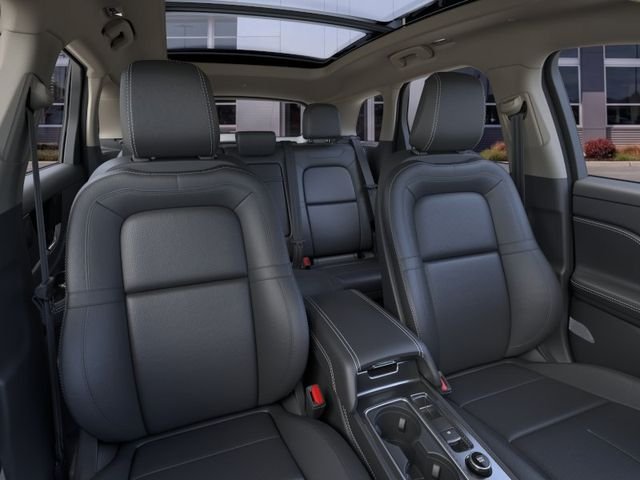 New 2025 Black Metallic Lincoln Grand Touring image 10