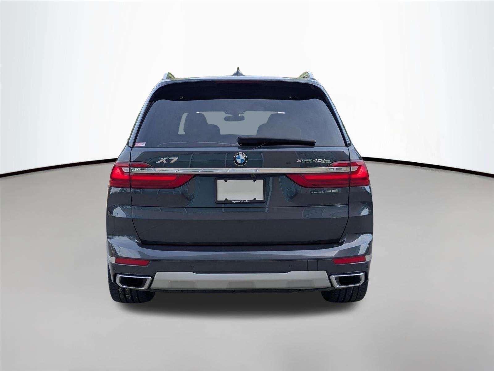 Used 2022 Arctic Grey Metallic BMW xDrive40i image 6
