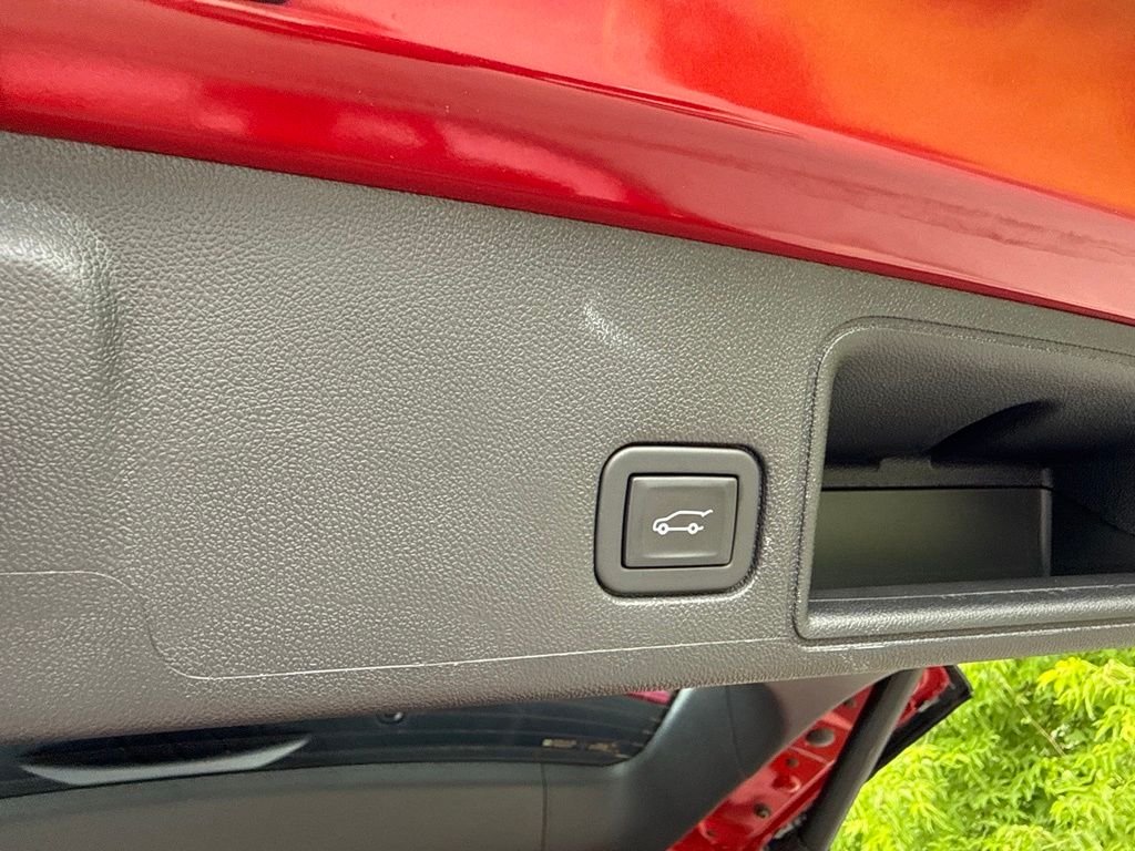 Used 2023 Red GMC SLE image 15