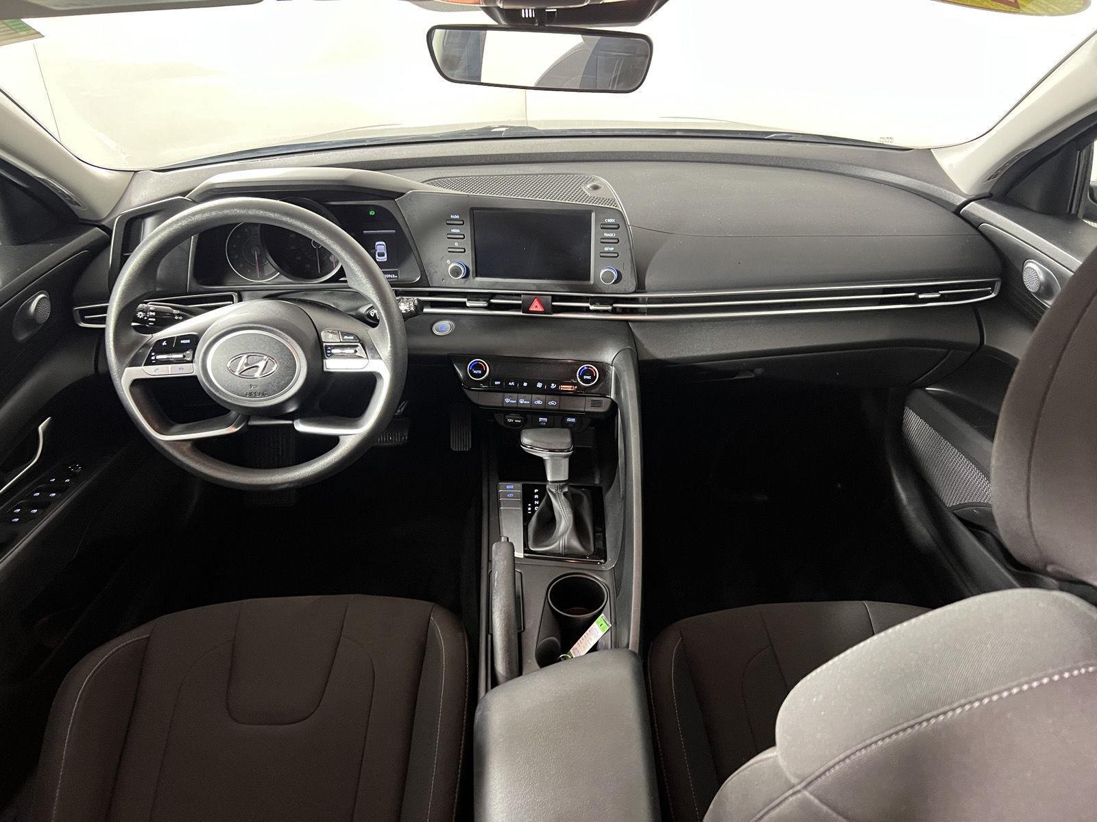 Used 2023 Phantom Black Hyundai SEL image 14