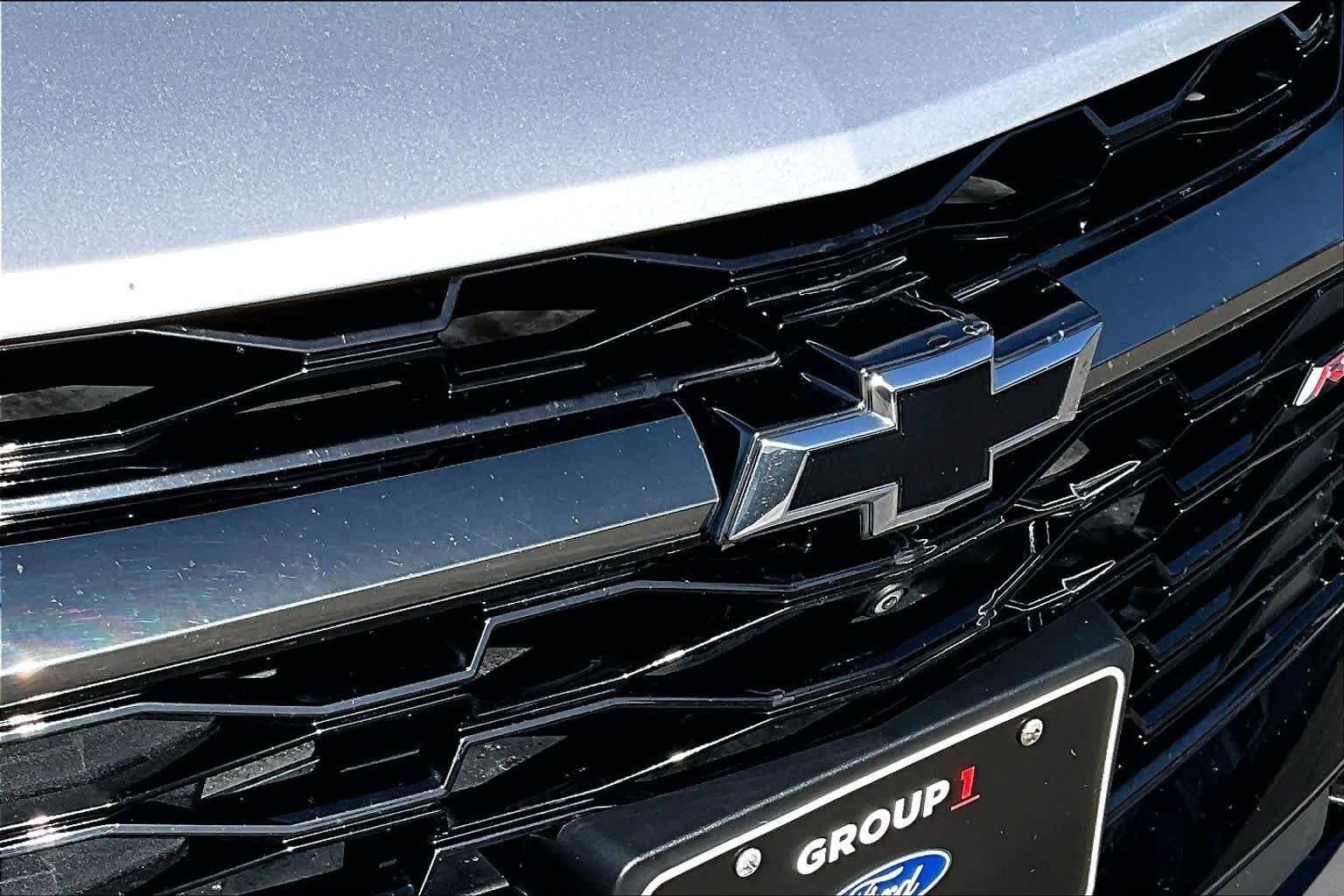Used 2020 Silver Ice Metallic Chevrolet RS image 31