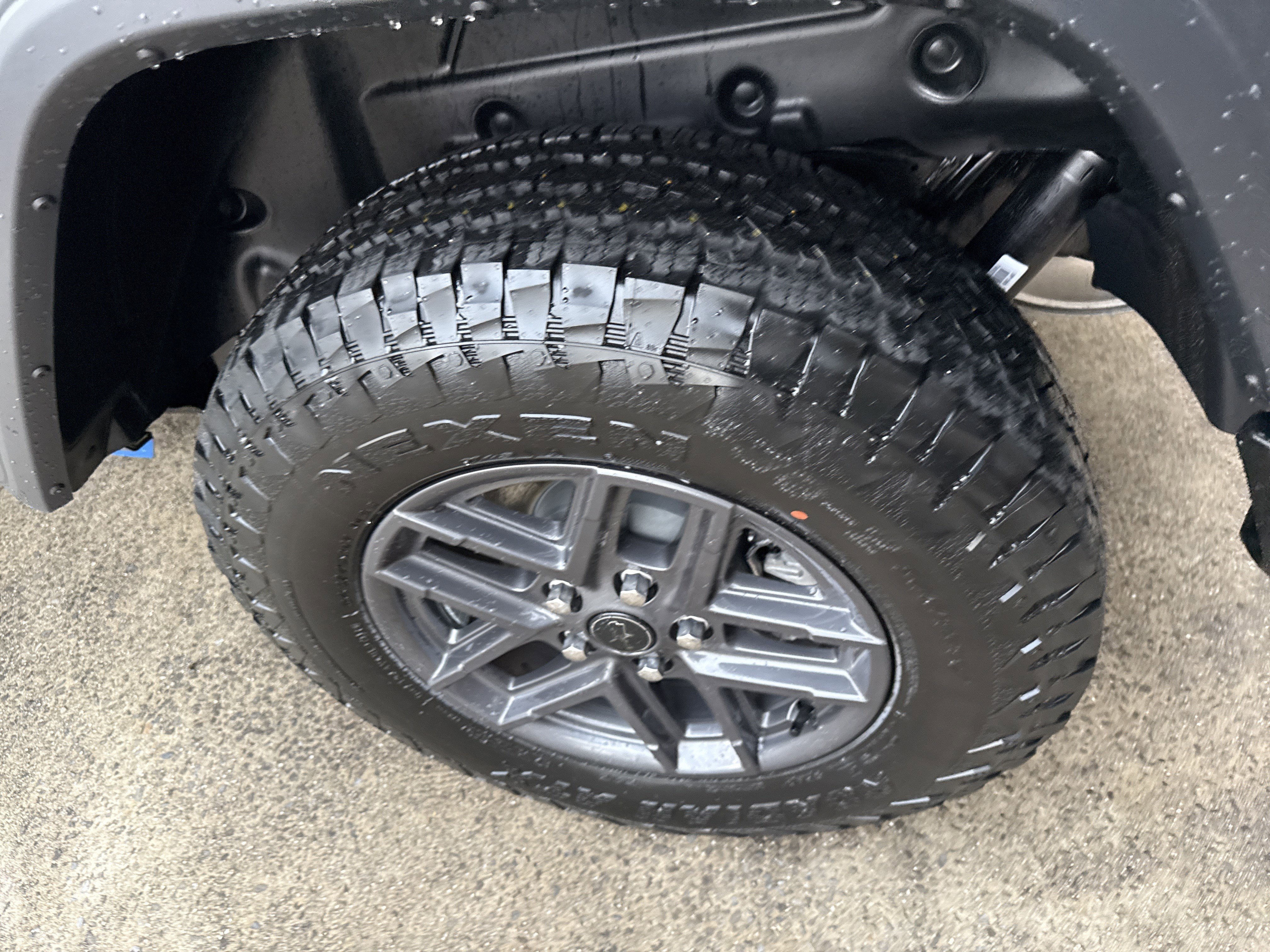 New 2026 Hydro Blue Pearlcoat Jeep Sport S image 21