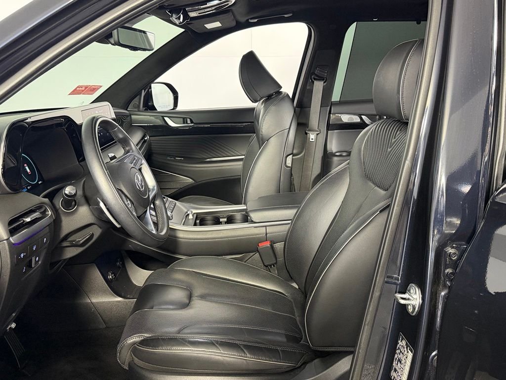 Used 2024 White Hyundai Calligraphy image 20