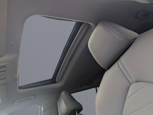 Used 2020 Black Toyota XLE image 22