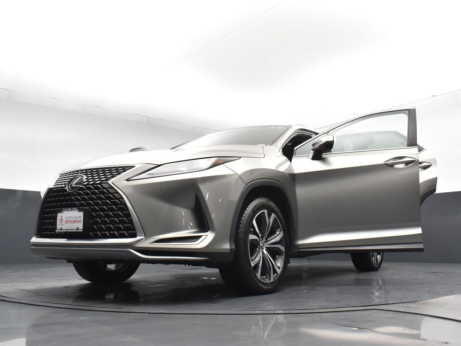 Used 2022 Silver Lexus RX 350 image 29