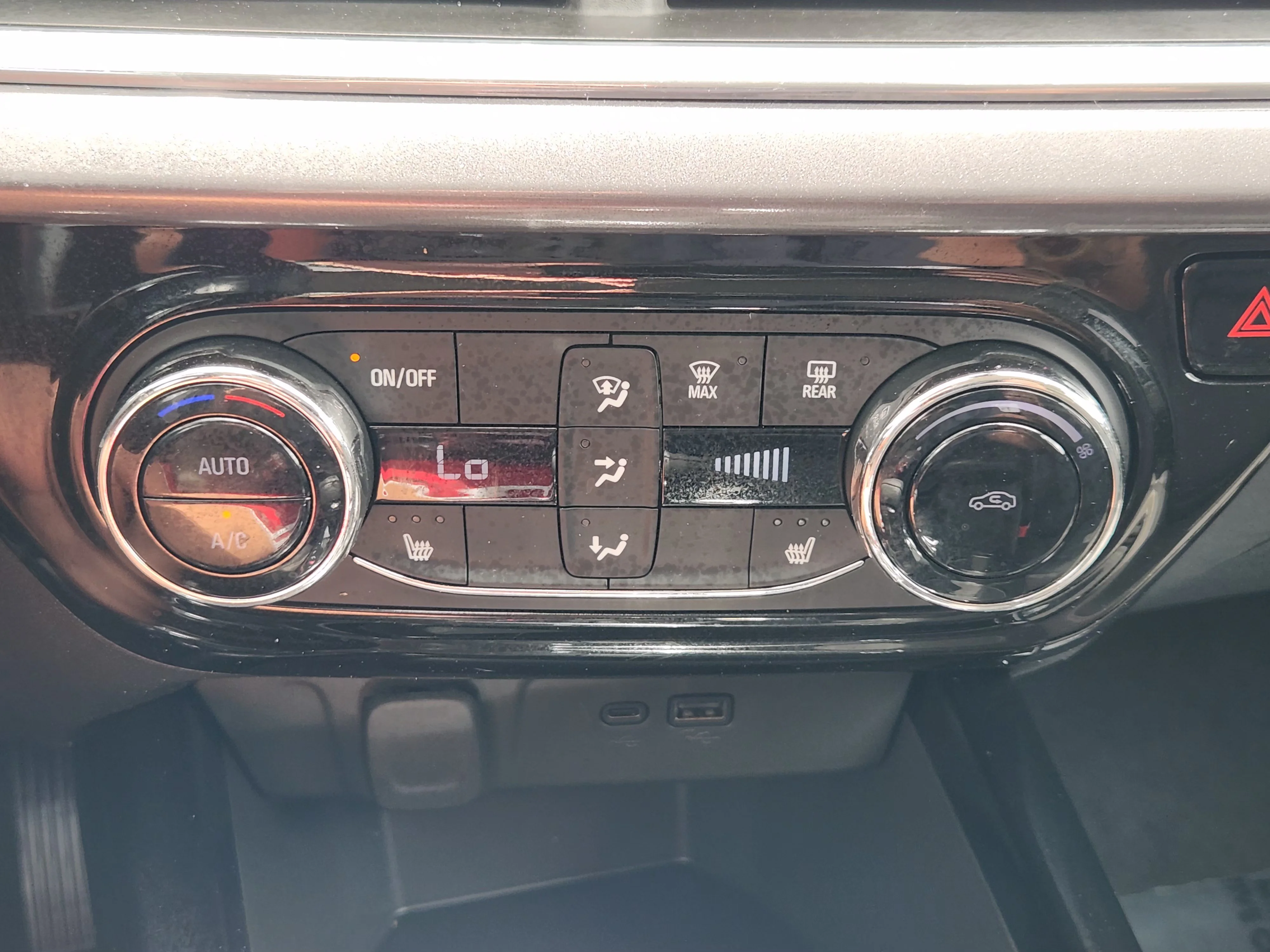 Used 2024 Mosaic Black Metallic Chevrolet ACTIV image 20
