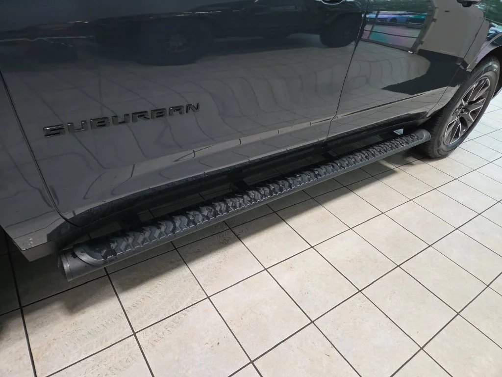 Used 2021 Gray Chevrolet Z71 image 26