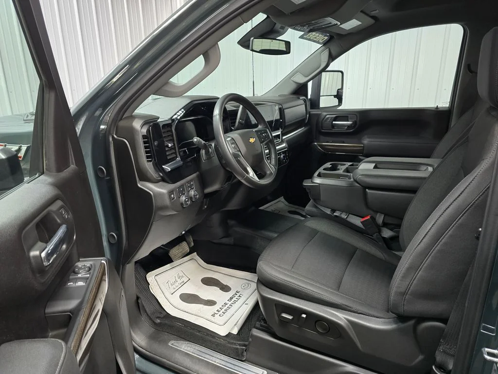 Used 2025 Gray Chevrolet LT image 14