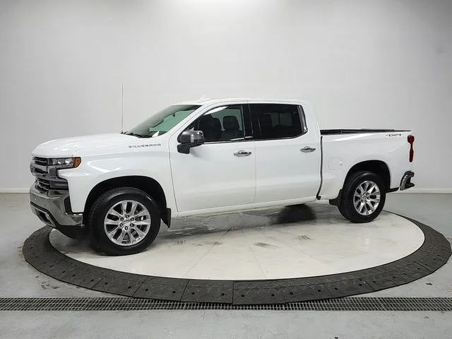 Used 2021 White Chevrolet LTZ image 3