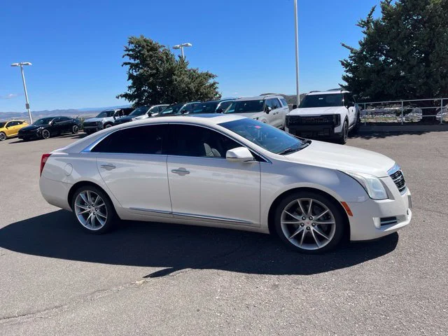 Used 2014 White Diamond Tricoat Cadillac Premium image 5
