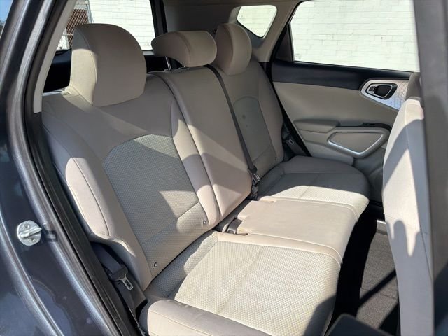 2021 Kia Soul LX - Photo 11