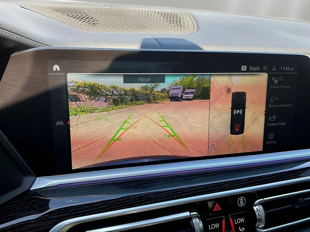 2022 BMW X7 M50i - Photo 14