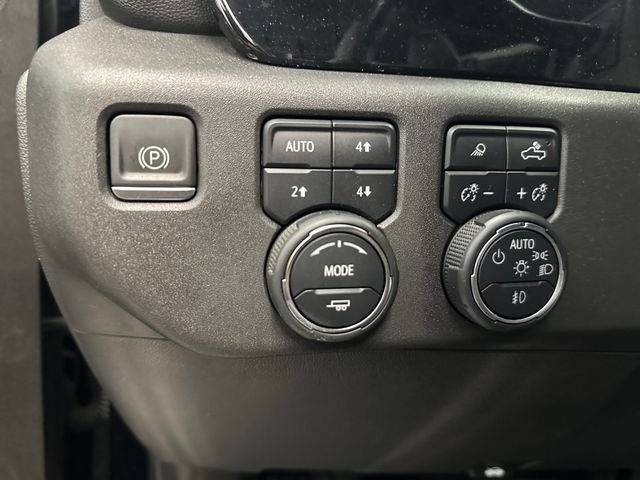 Used 2022 Black Chevrolet LT Trail Boss image 28