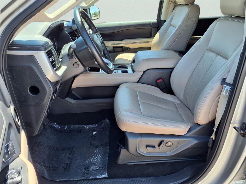 Used 2024 Silver Ford XLT image 21