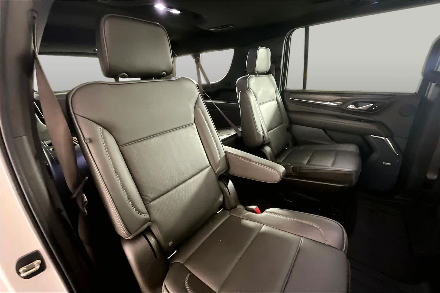Used 2021 WHITE FROST TRICOAT GMC Denali image 20
