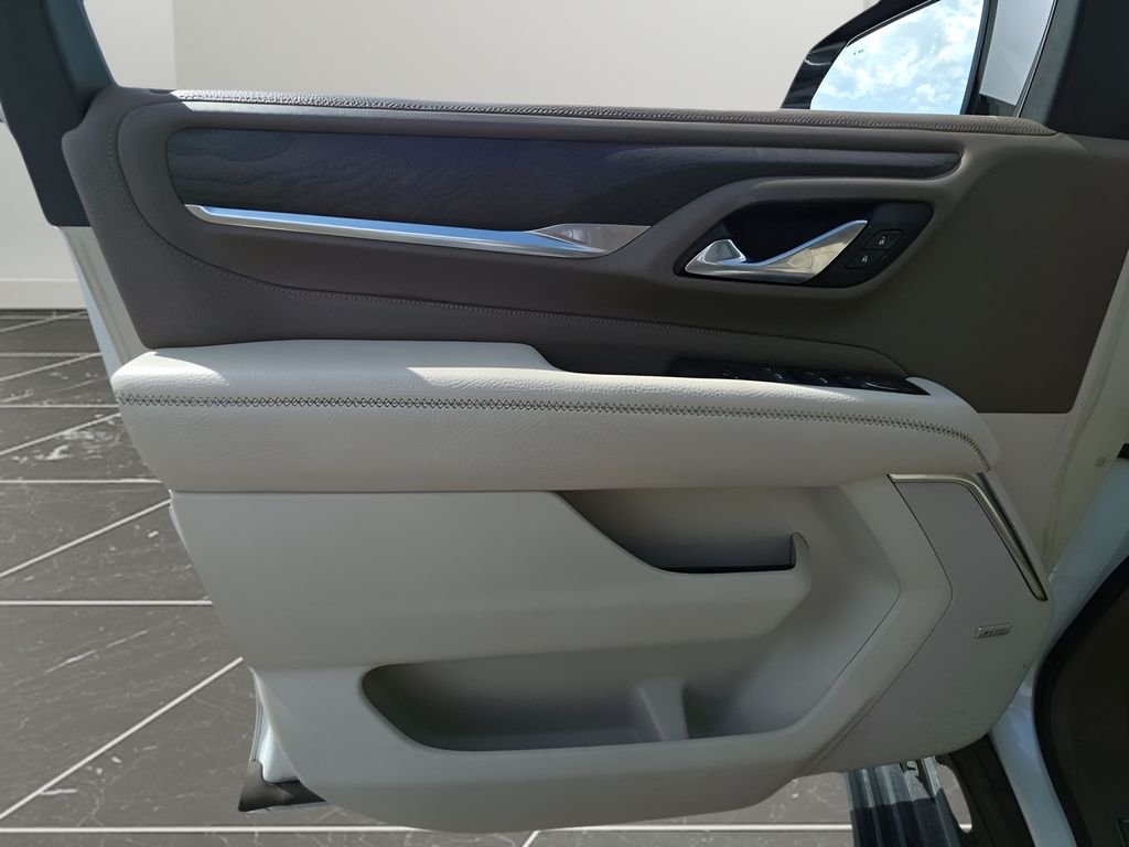 Used 2021 White GMC Denali image 15