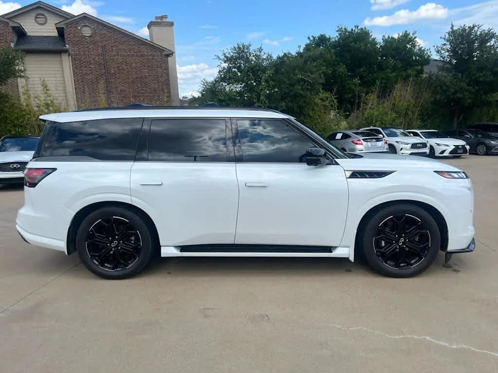 Certified Used 2026 Radiant White INFINITI SPORT image 9