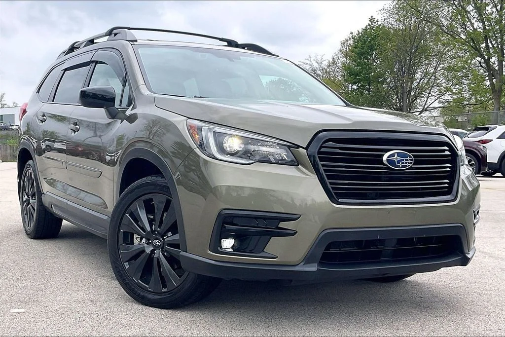 Used 2022 Brown Subaru Onyx Edition image 34