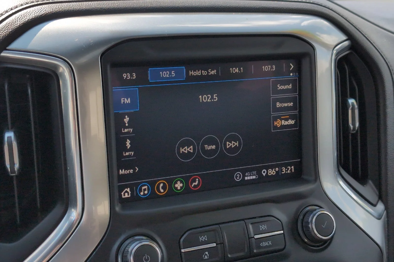 Used 2020 SILVER ICE METALLIC Chevrolet LT Trail Boss image 18