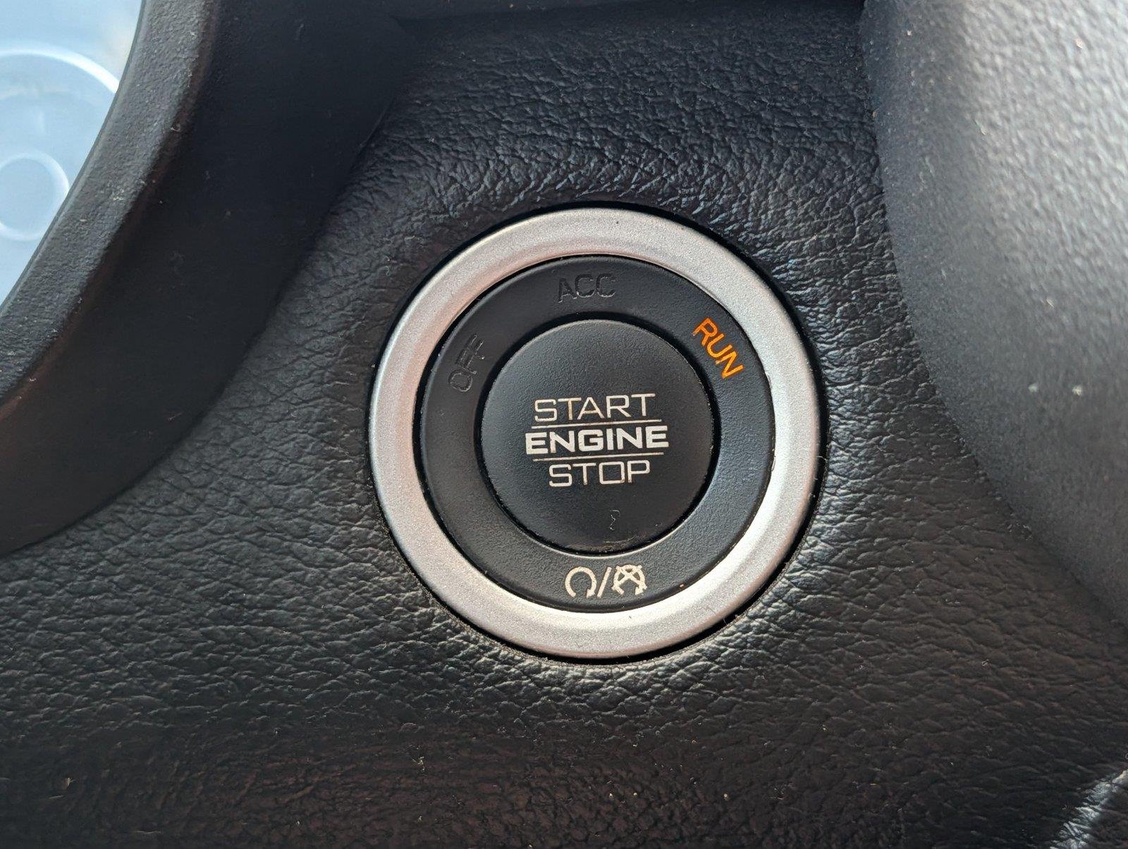 Used 2020 Granite Crystal Metallic Clearcoat Ram Laramie image 28
