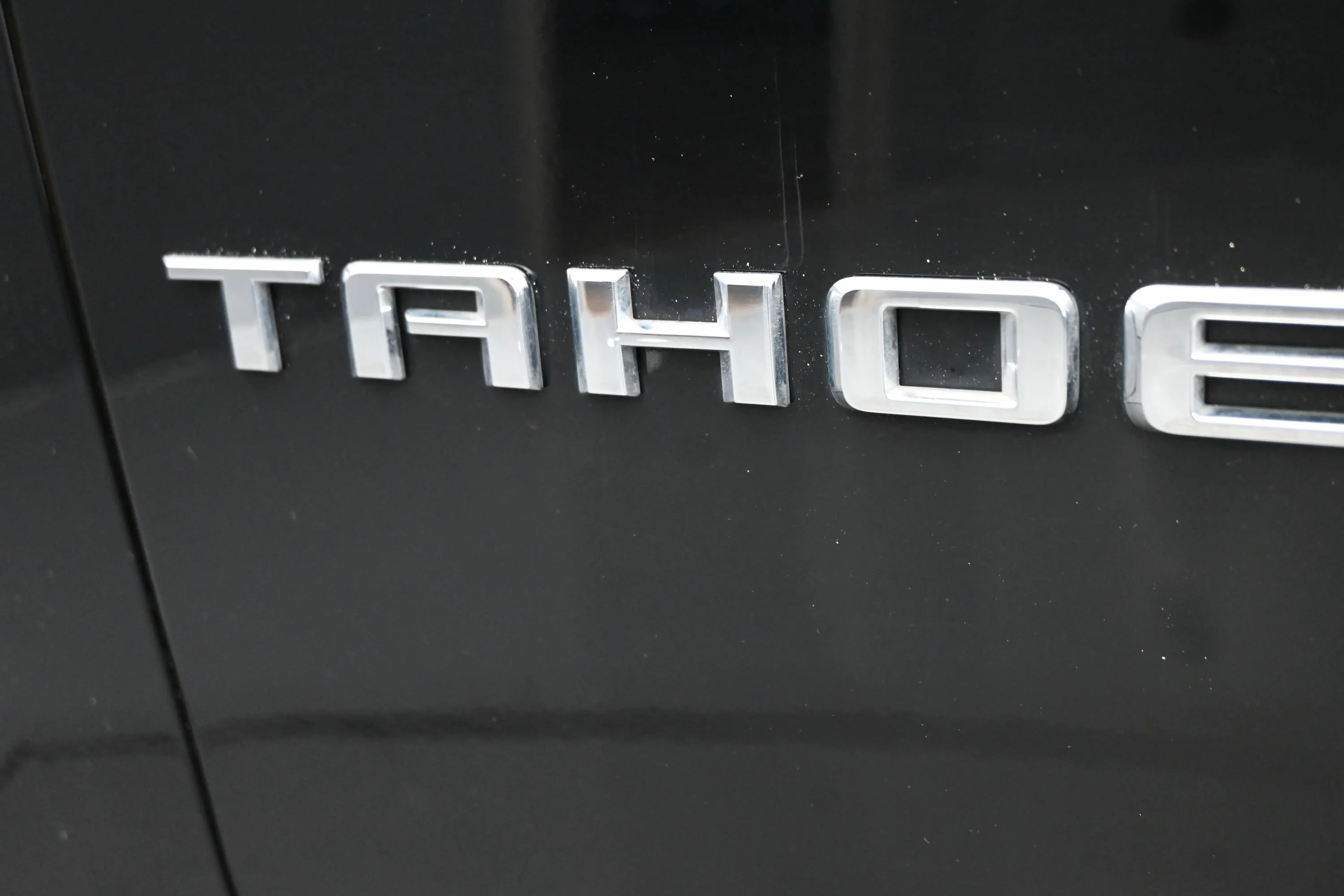 Used 2024 Black Chevrolet Premier image 31