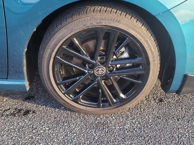 Used 2025  Toyota SE image 7