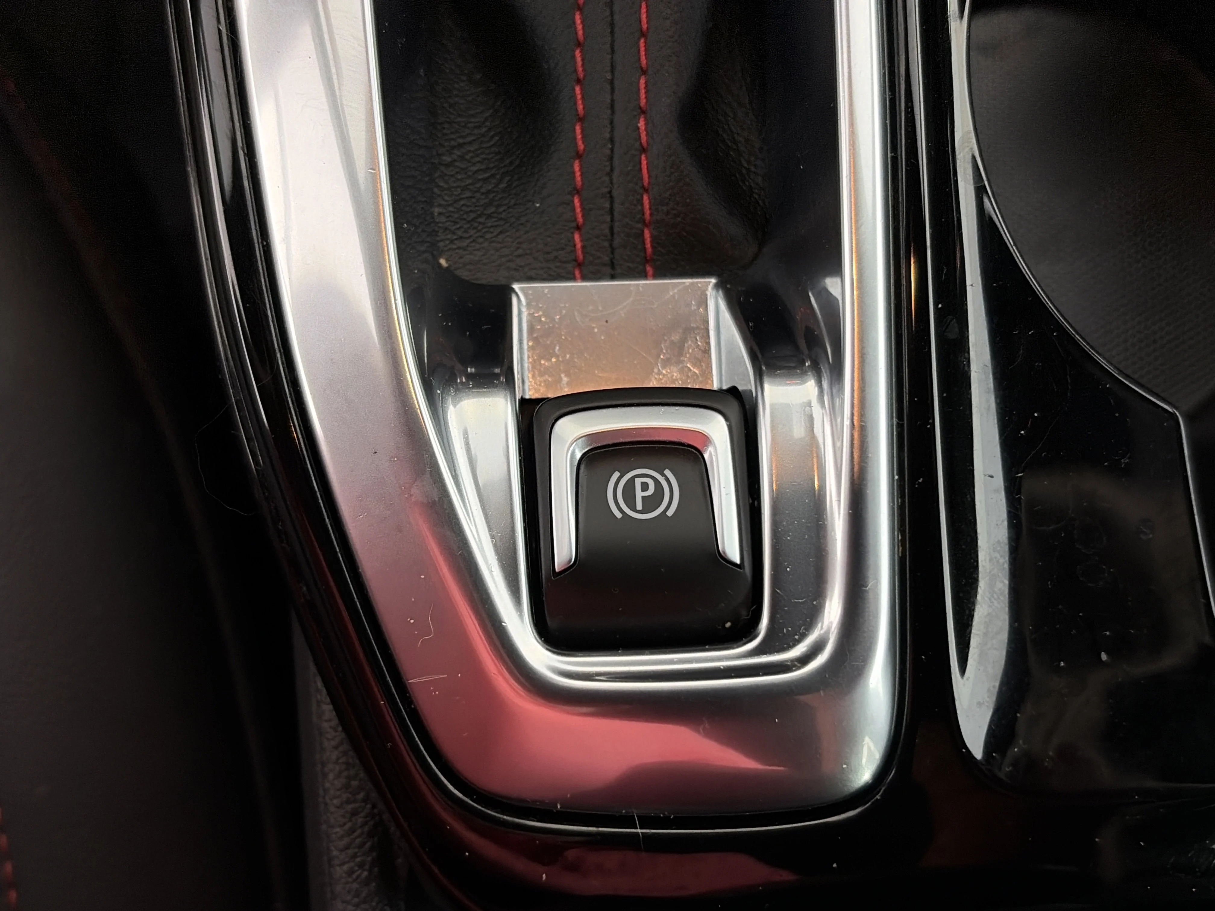 2025 Chevrolet Trax RS - Photo 25