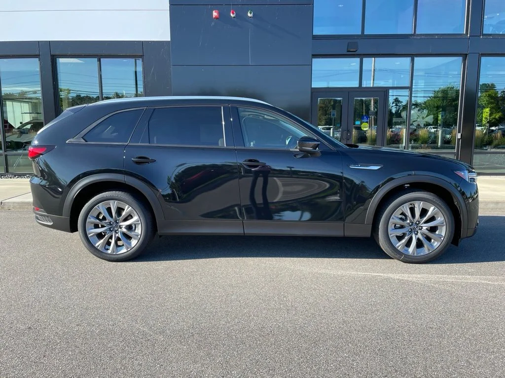New 2026 Black Mazda 3.3 Turbo Preferred image 3