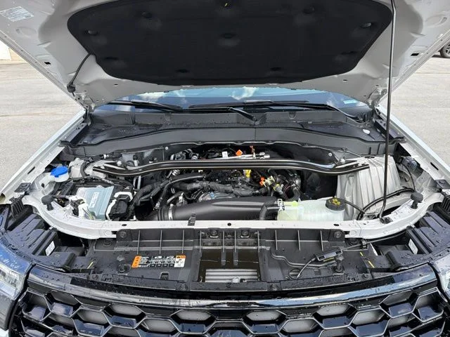 New 2026 Space White Metallic Ford ST-Line image 60