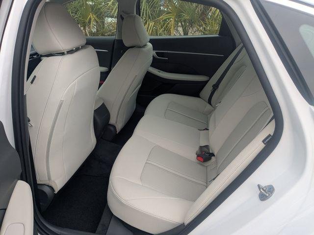 New 2026 White Hyundai SEL Sport image 12